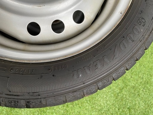 【売約済
】中古スチール付スタッドレスタイヤ売ります グッドイヤー　アイスナビ7 　155/65R14 75Q 