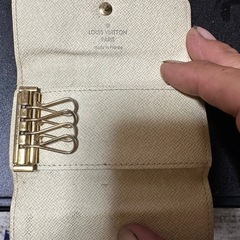 ルイ・ヴィトン ダミエ白 4連キーケースの画像