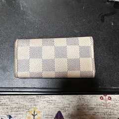 ルイ・ヴィトン ダミエ白 4連キーケースの画像