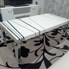 大理石テーブル