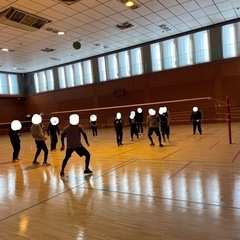 明日の夕方開催！ソフトバレー、バドミントンをしませんか？【初心者...
