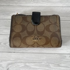 COACH(コーチ)二つ折り財布売ります(used商品)