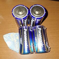 間違えて買ってしまった～単１電池4本の画像