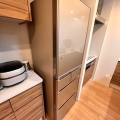 冷蔵庫（日立 R-S4200F (XN)）