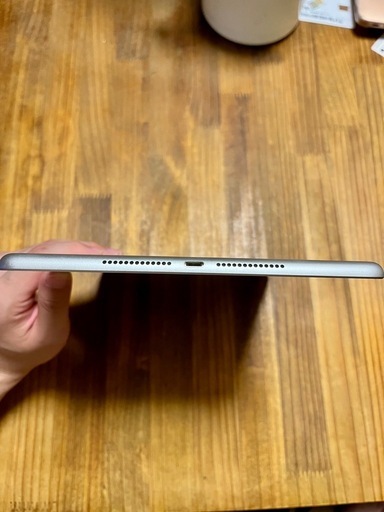 ★美品‼︎iPad第5世代128GB Wi-Fiモデル　シルバー★　