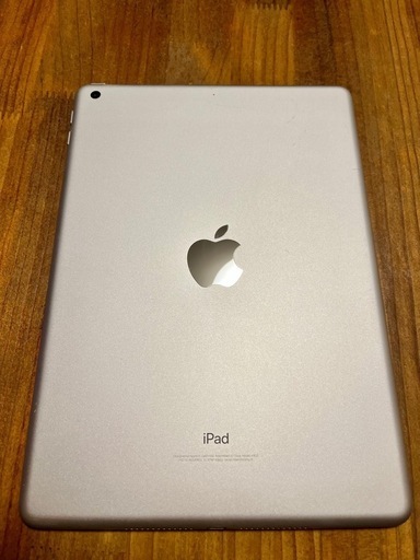 ★美品‼︎iPad第5世代128GB Wi-Fiモデル　シルバー★　