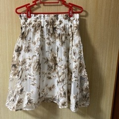 美品花柄スカート