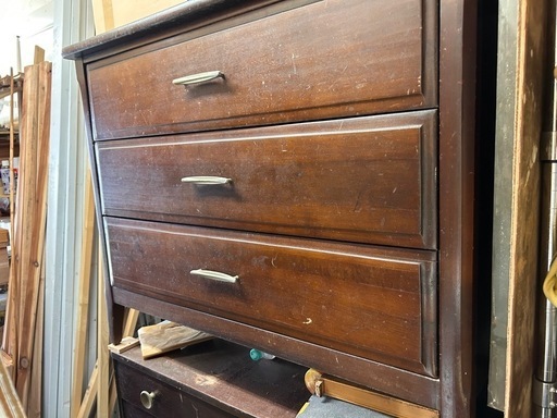 アメリカ家具(貴重品)コンパクトで使いやすいです。