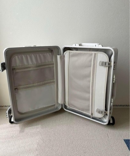 美品⭐︎スーツケース 機内持ち込み usbポート付き キャリーケース Sサイズ
