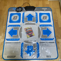 Wii ダンスダンスレボリューションソフトと専用コントローラー