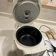 炊飯器 3合の画像