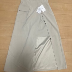 新品MURUAスリットスカートの画像