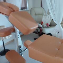 高田ベッド製作所　マッサージチェア453GSラウンドFタイプ　オレンジ色　マッサージ　リラクゼーションサロン　整体　エステの画像