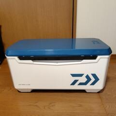 クーラーボックス　ダイワ　ライトトランクS3200