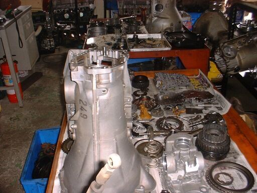 Mベンツ-4速リビルトA/T販売ー124-126-116-107-114他