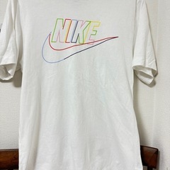 NIKE Tシャツ