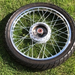 スーパーカブ110（JA10）ホイール前後の画像