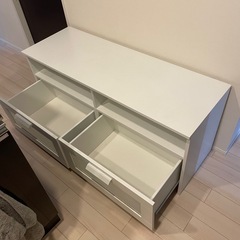 IKEA テレビボード　ホワイトの画像