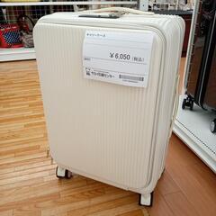★ジモティ割あり★ キャリーケース　ホワイト　YJ4030