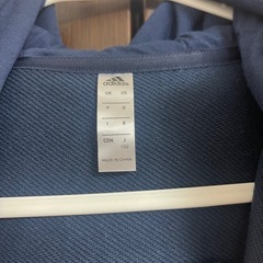 新品アディダスパーカーサイズ150の画像