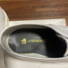 新品25.5cm 白レザーシューズの画像