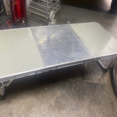ソロキャンプ用折り畳みテーブル