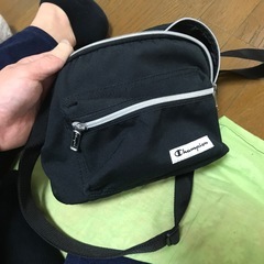 
ショルダーバッグ