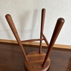 無垢材スツールの画像