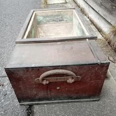 欅長火鉢　痛みあり　幅約７５cm　奥行約４１cm　高さ約２７cm　の画像