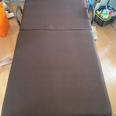 (条件付き)説明欄必読　折り畳みシングルベッド