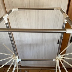 室内用洗濯物干しの画像