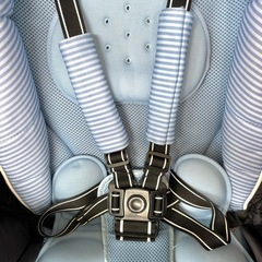 アップリカ ベビーカー　ラクーナ コンフォート レインカバー付きの画像