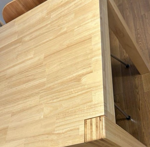 ダイニングテーブル　IKEA