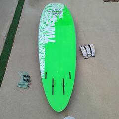 ウインドサーフィンボードの画像