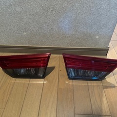 マークX 純正テールレンズ の画像