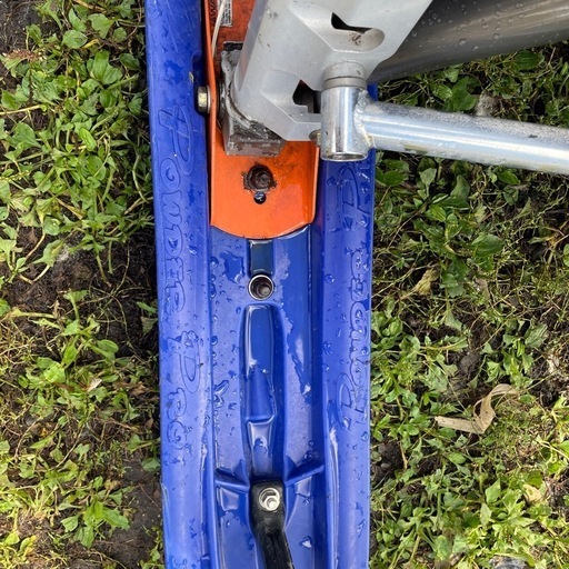アークティックキャットm1000スノーモービル