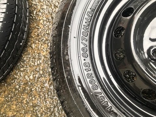 新車外し　タイヤ、ホイール、キャップ4本セット