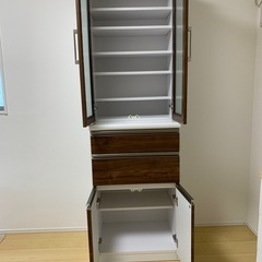 美品　食器棚の画像