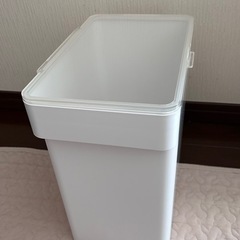 tower 米びつ　10kg 計量カップ付き