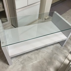 ガラステーブル