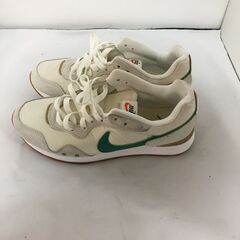 NIKE　ナイキ　ベンチャーランナー　dj2004－100　メンズ　24.5cm　アイボリー系の画像