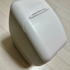 アップリカ おむつポット おむつゴミ箱 ニオイポイの画像