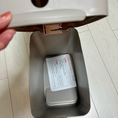 アップリカ おむつポット おむつゴミ箱 ニオイポイの画像