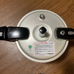 圧力鍋 白 アルミニウム製 パール金属　3L 80kPaの画像