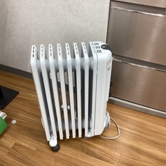 【取りに来られる方限定！！】DeLonghi オイルヒーター