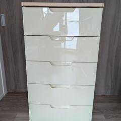 洋服ダンスの画像