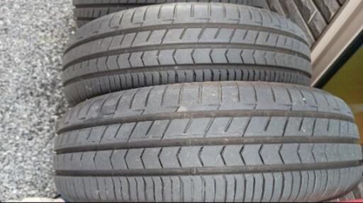 【軽量ホイール・タイヤ4本セット】バリ山・4穴・165/70R13