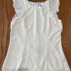 ミシェルマカロン フリル袖トップス