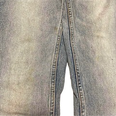 NICCI❤デニムパンツ　ジーパン　レディース　バタフライ刺繍の画像