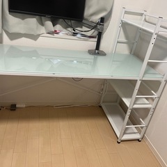 【11/10まで！】ガラステーブル(デスク)お売りしますの画像